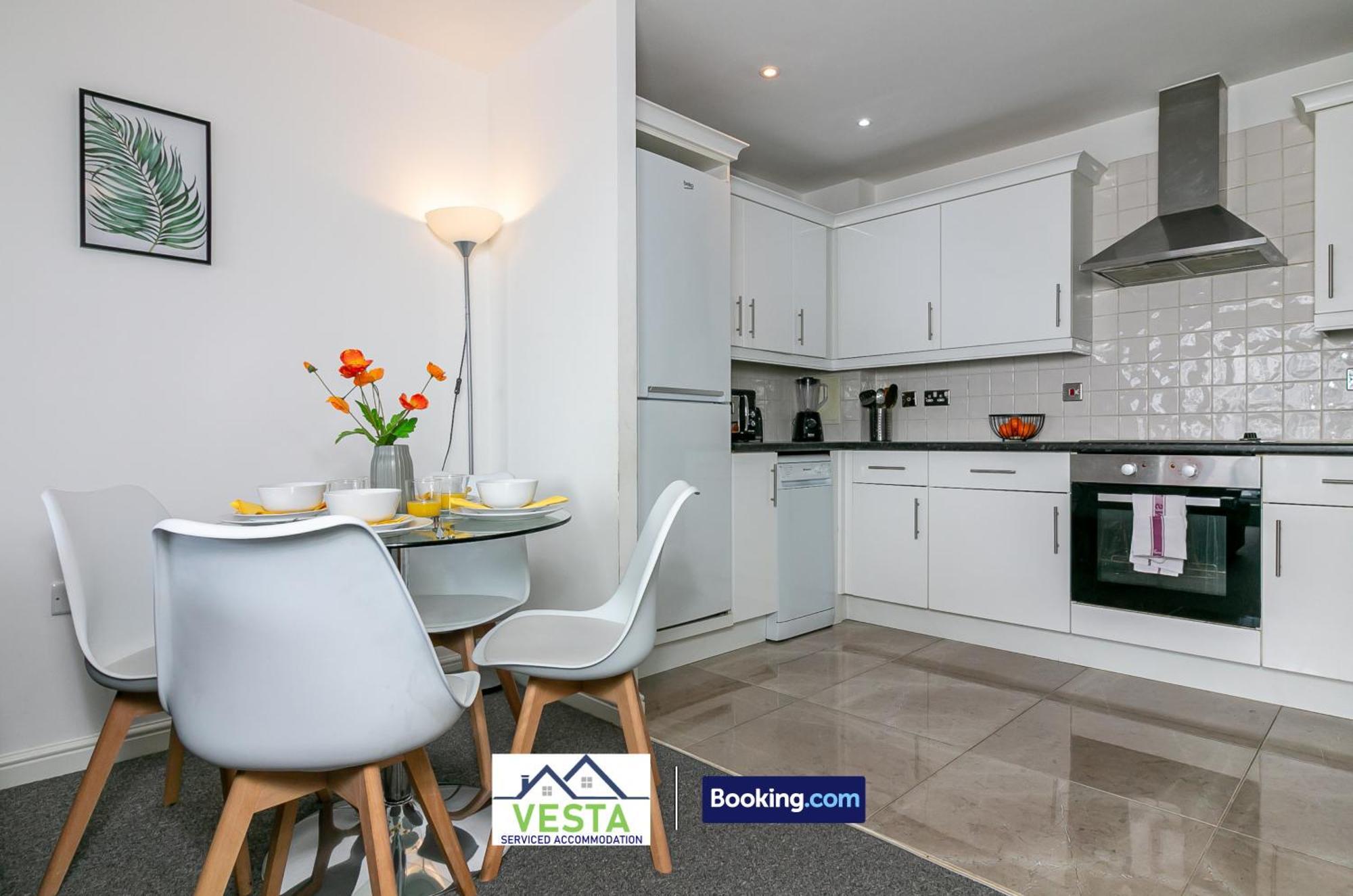 Two Bedrooms Apartment By Vesta Serviced Accommodation & Short Lets Hatfield With Free Wifi Buitenkant foto
